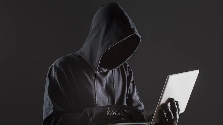 Hackers changed the ransom amount for Revolut customer data.
